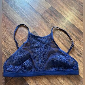 Victorias Secret Bralette Body‎ By Victoria Small